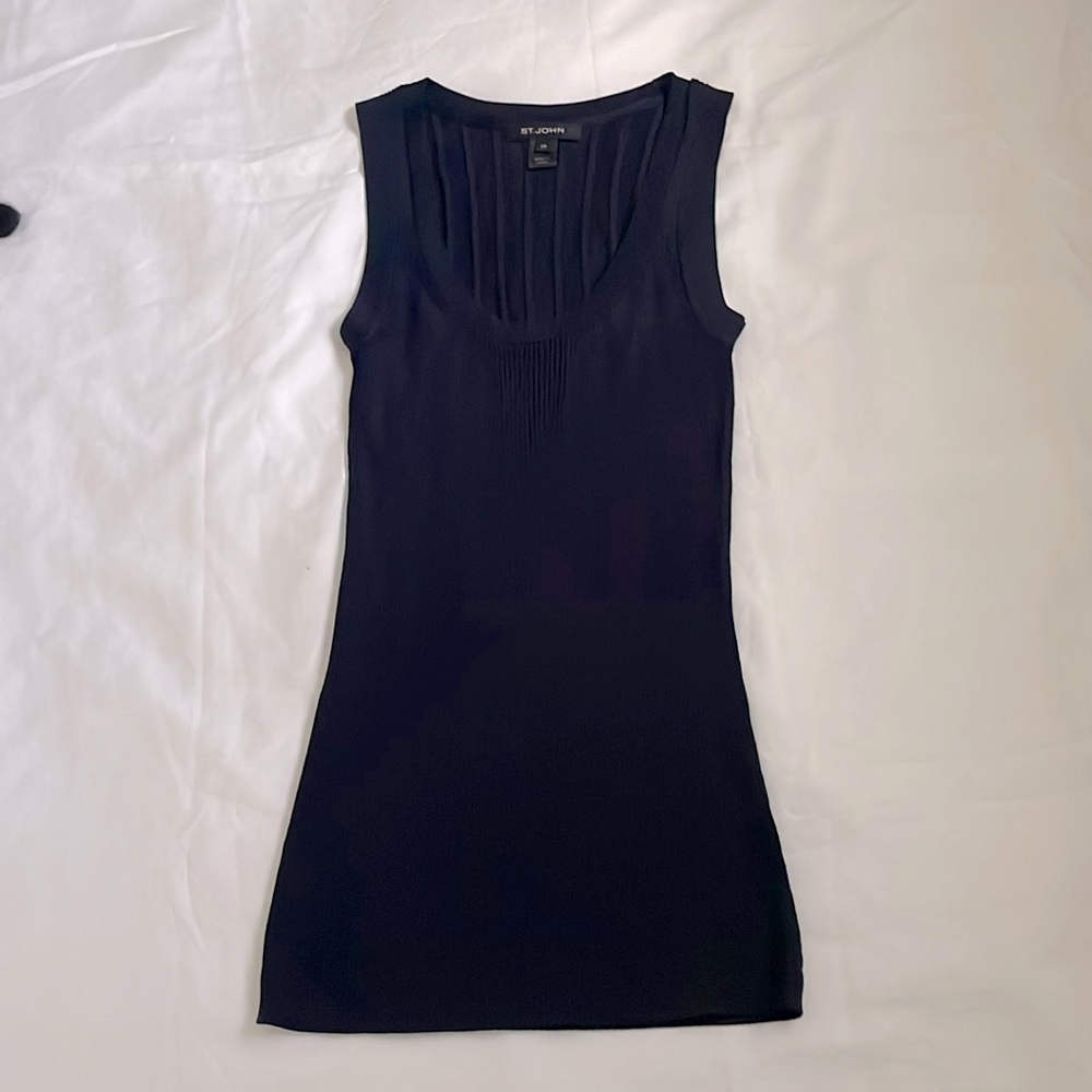 St John scoop neck tank top NWOT